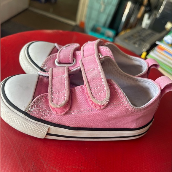 Toddler Converse All Star Chuck Taylor - size 7. - Picture 7 of 13